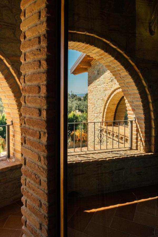 Tenuta Un Posto Al Sole Luxury B&B Rossano Stazione Eksteriør billede