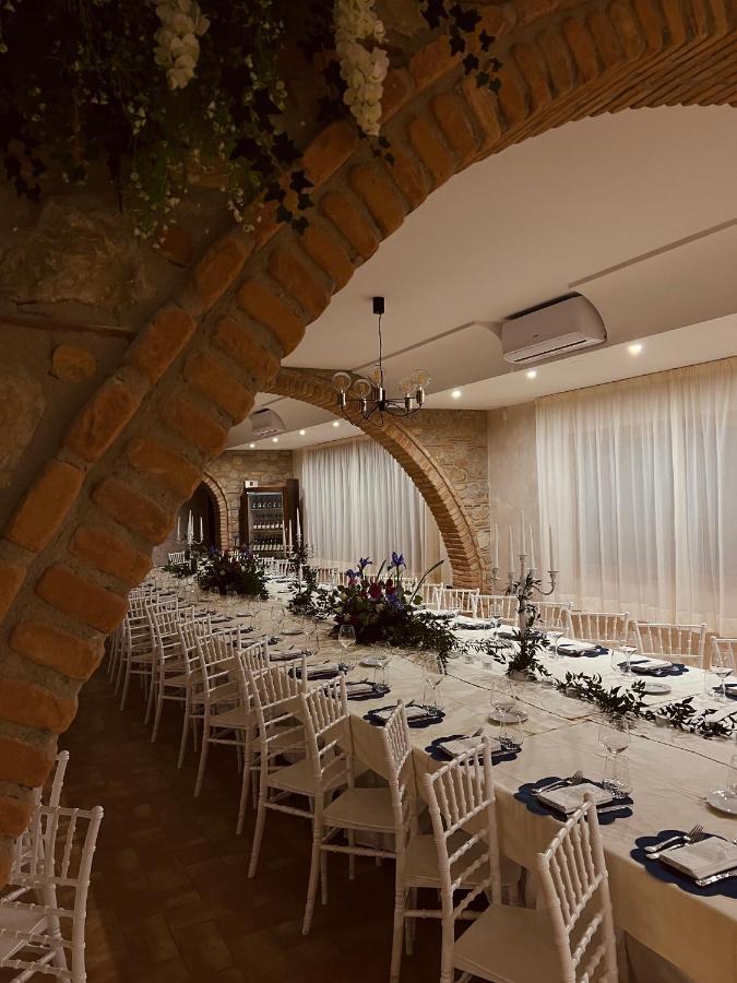 Tenuta Un Posto Al Sole Luxury B&B Rossano Stazione Eksteriør billede