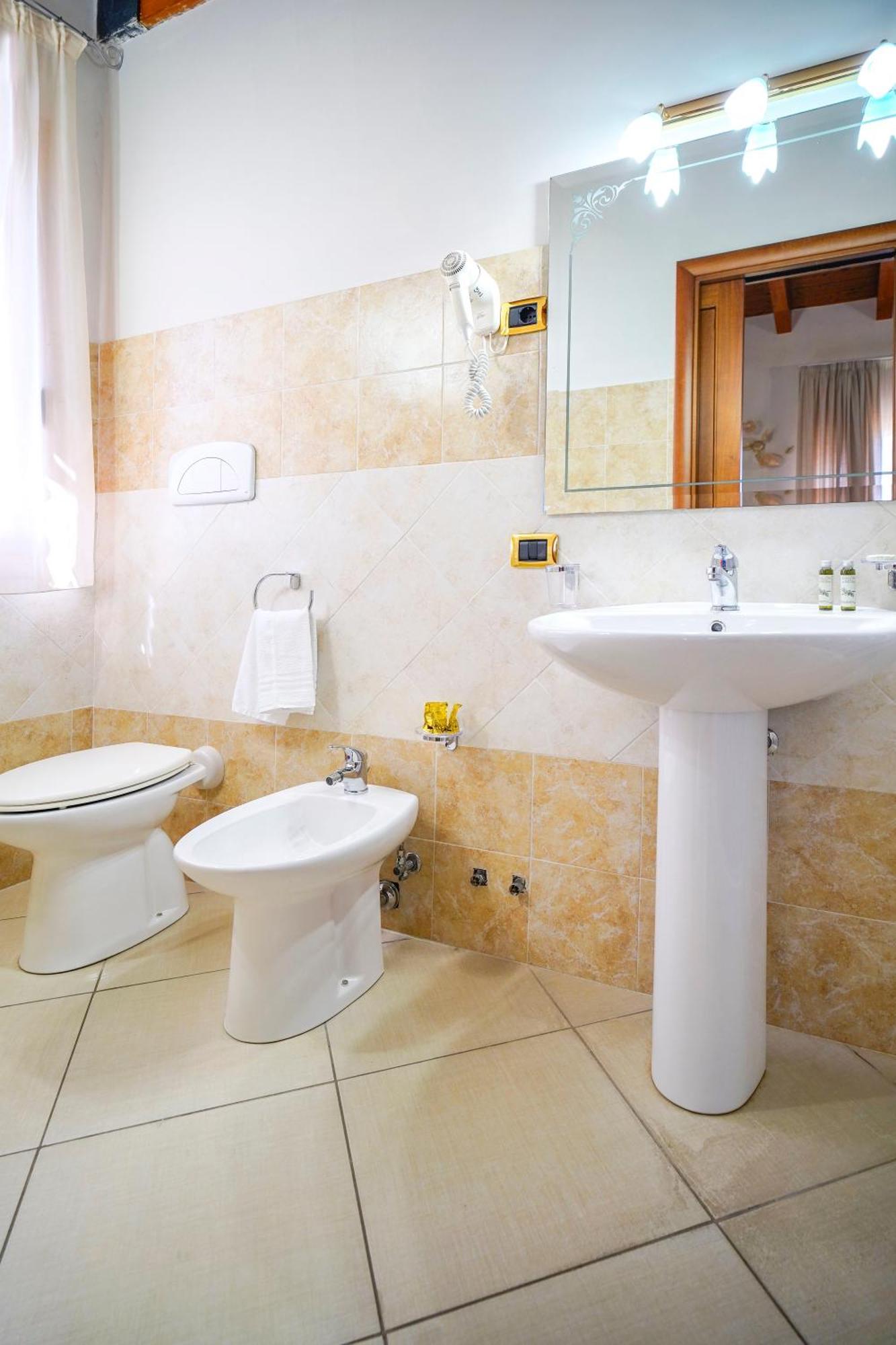 Tenuta Un Posto Al Sole Luxury B&B Rossano Stazione Eksteriør billede