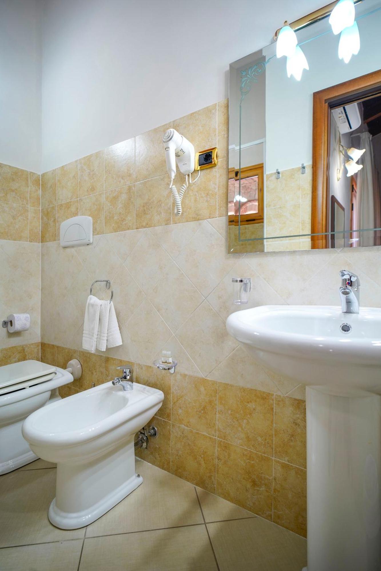 Tenuta Un Posto Al Sole Luxury B&B Rossano Stazione Eksteriør billede